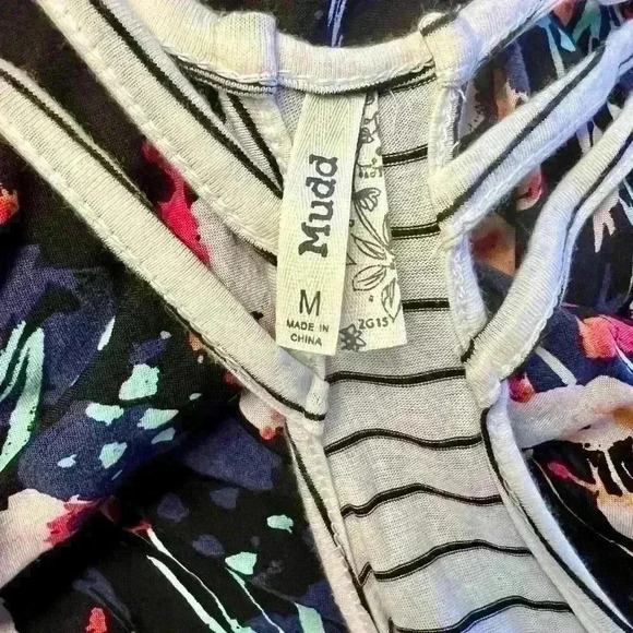 Women’s Mudd floral stripe maxi dress size medium - Picture 5 of 5